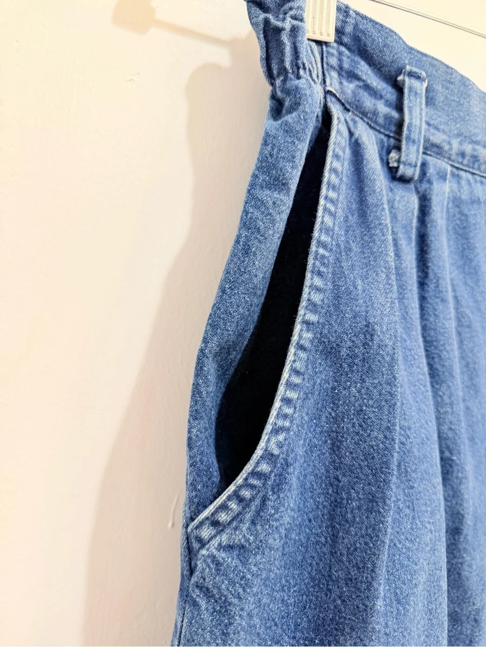 Vintage 80s 90s Cherokee High Waisted Pleat Bermuda Denim Shorts Made in US Sz 8
